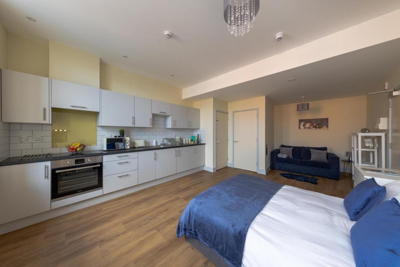 Hereford City Centre - Apartment 7, Isabella House - Modern Apartment In The Heart Of The City - Sleeps 2 Guests - Hosted By Rentmyhouse ภายนอก รูปภาพ