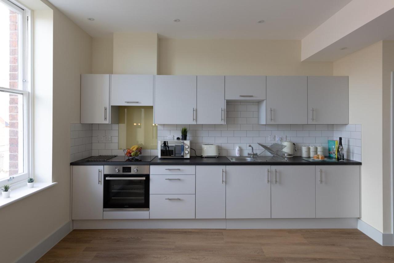 Hereford City Centre - Apartment 7, Isabella House - Modern Apartment In The Heart Of The City - Sleeps 2 Guests - Hosted By Rentmyhouse ภายนอก รูปภาพ