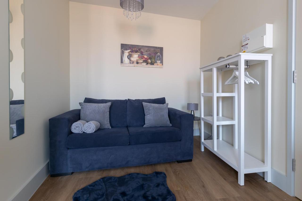 Hereford City Centre - Apartment 7, Isabella House - Modern Apartment In The Heart Of The City - Sleeps 2 Guests - Hosted By Rentmyhouse ภายนอก รูปภาพ