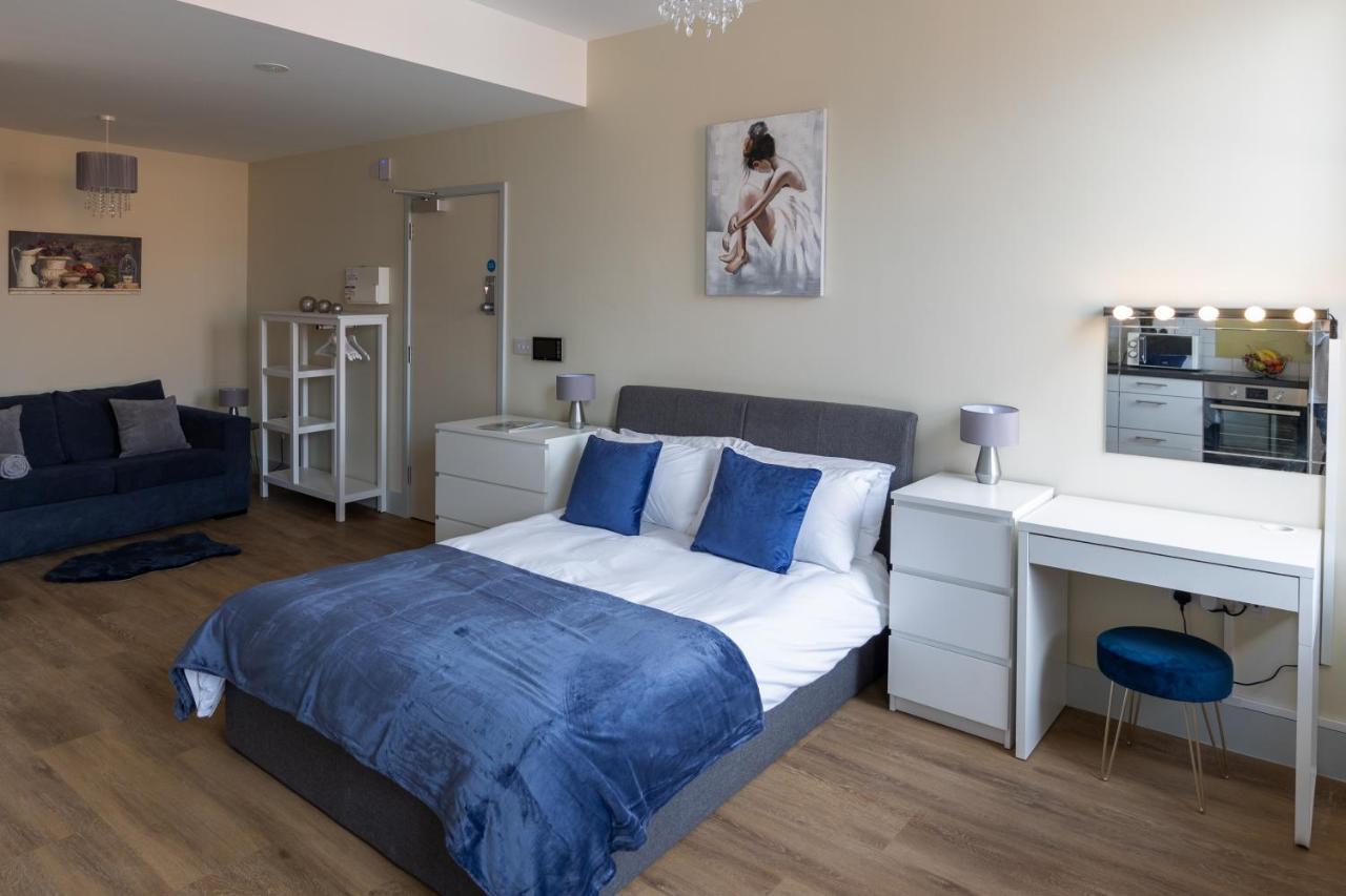 Hereford City Centre - Apartment 7, Isabella House - Modern Apartment In The Heart Of The City - Sleeps 2 Guests - Hosted By Rentmyhouse ภายนอก รูปภาพ
