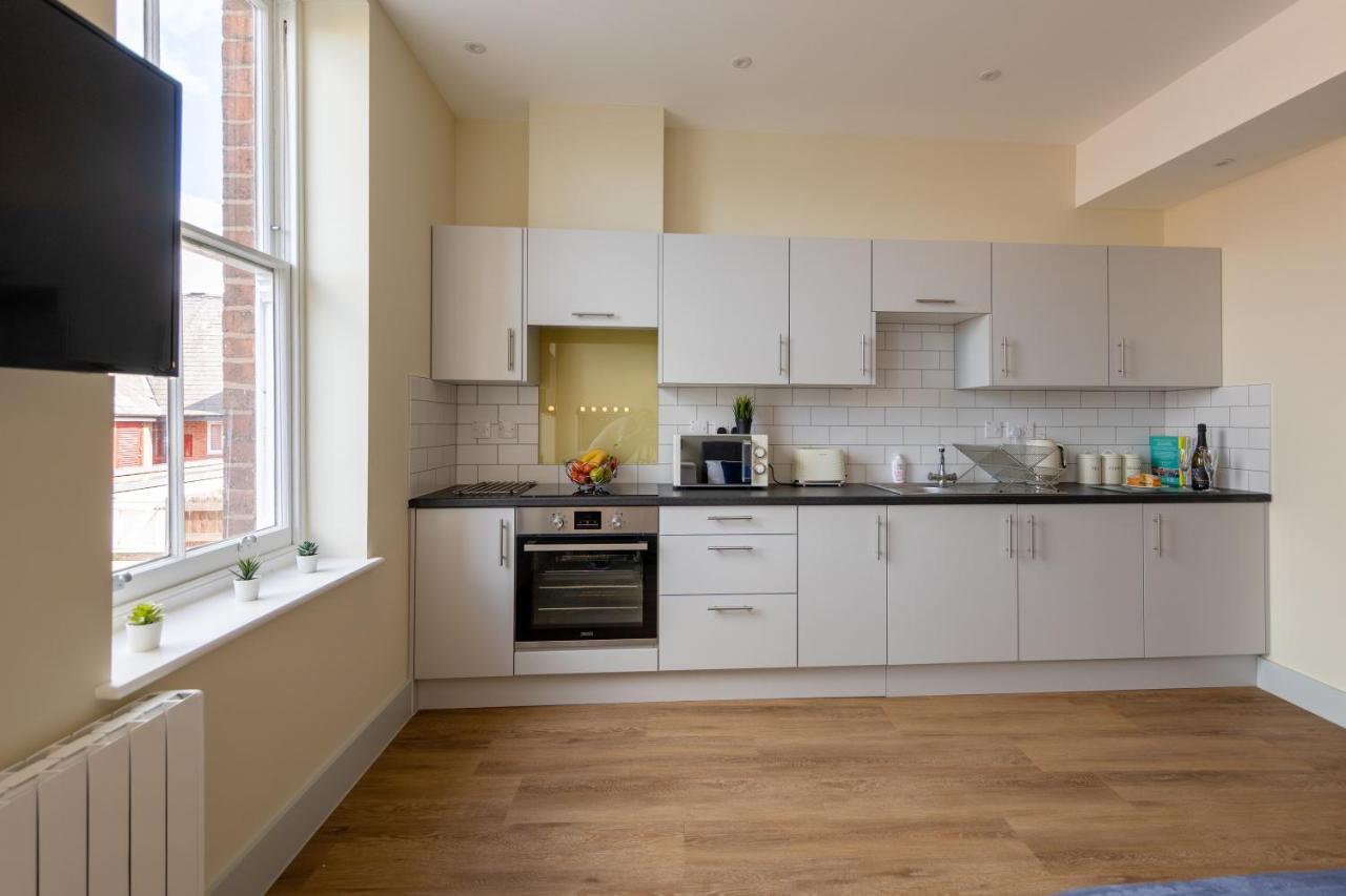 Hereford City Centre - Apartment 7, Isabella House - Modern Apartment In The Heart Of The City - Sleeps 2 Guests - Hosted By Rentmyhouse ภายนอก รูปภาพ